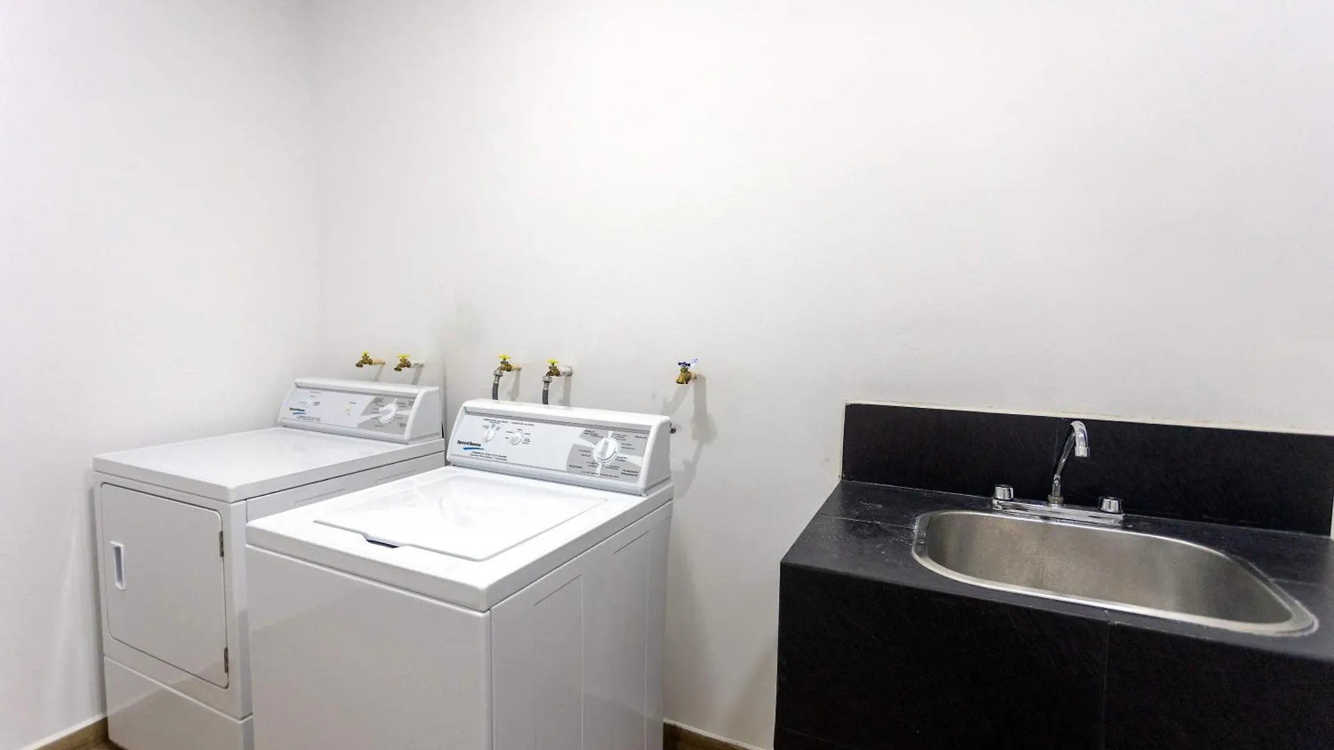 5Th-Floor Apartment With Ocean Views Rooftop Pool Playa del Carmen